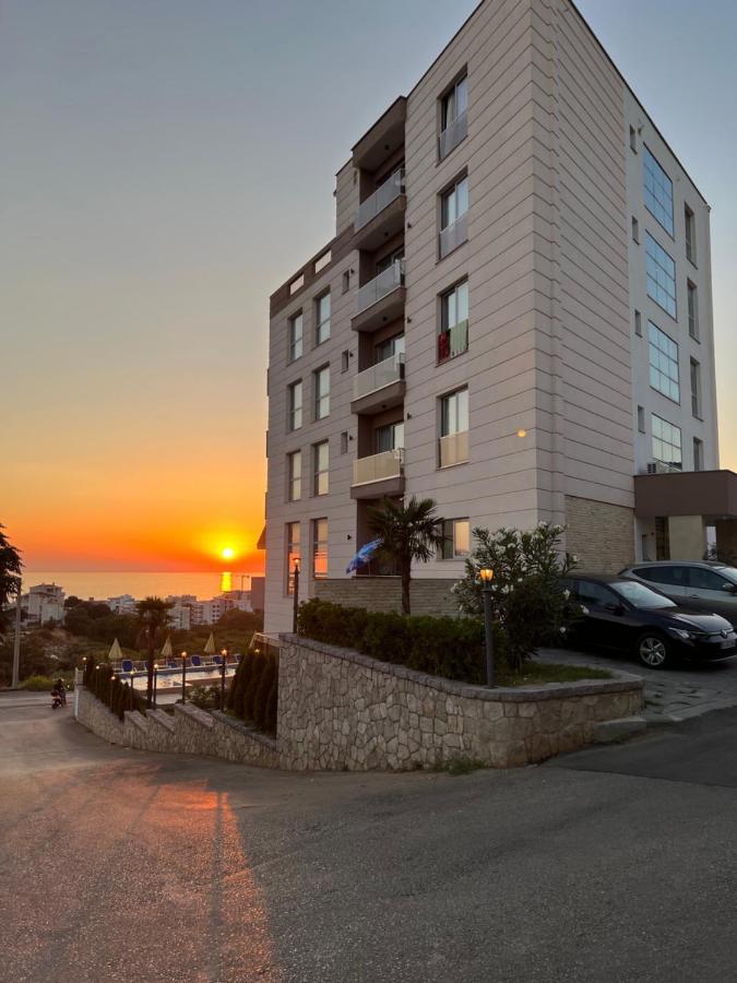 Lux Hotel M Dobra Voda Kültér fotó