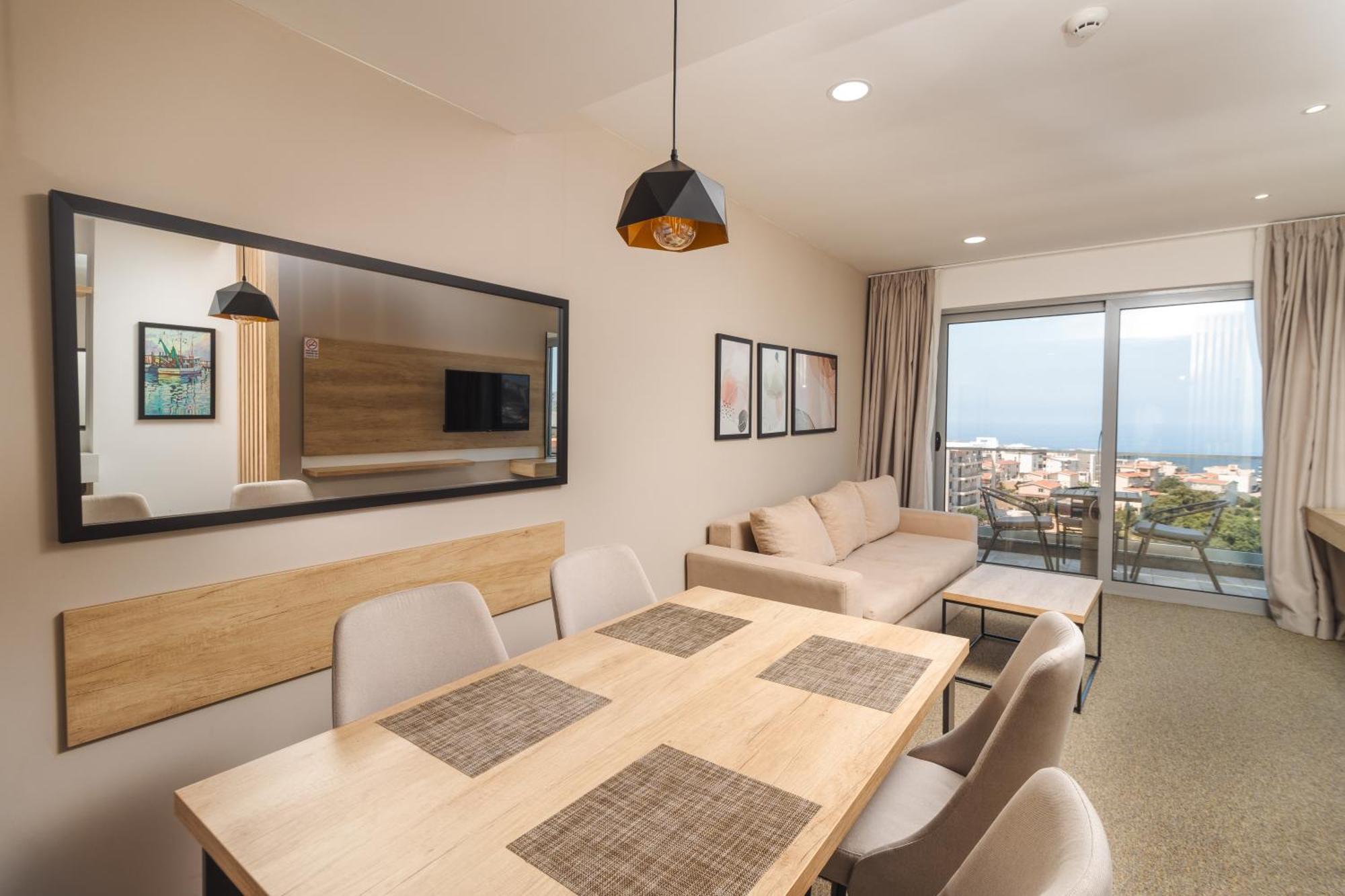 Lux Hotel M Dobra Voda Kültér fotó