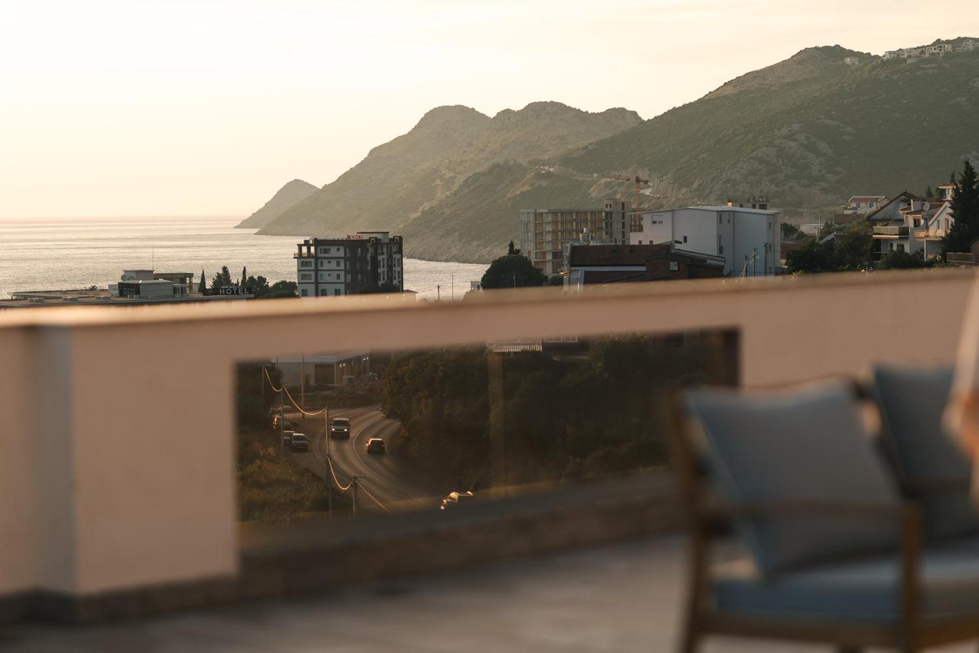 Lux Hotel M Dobra Voda Kültér fotó