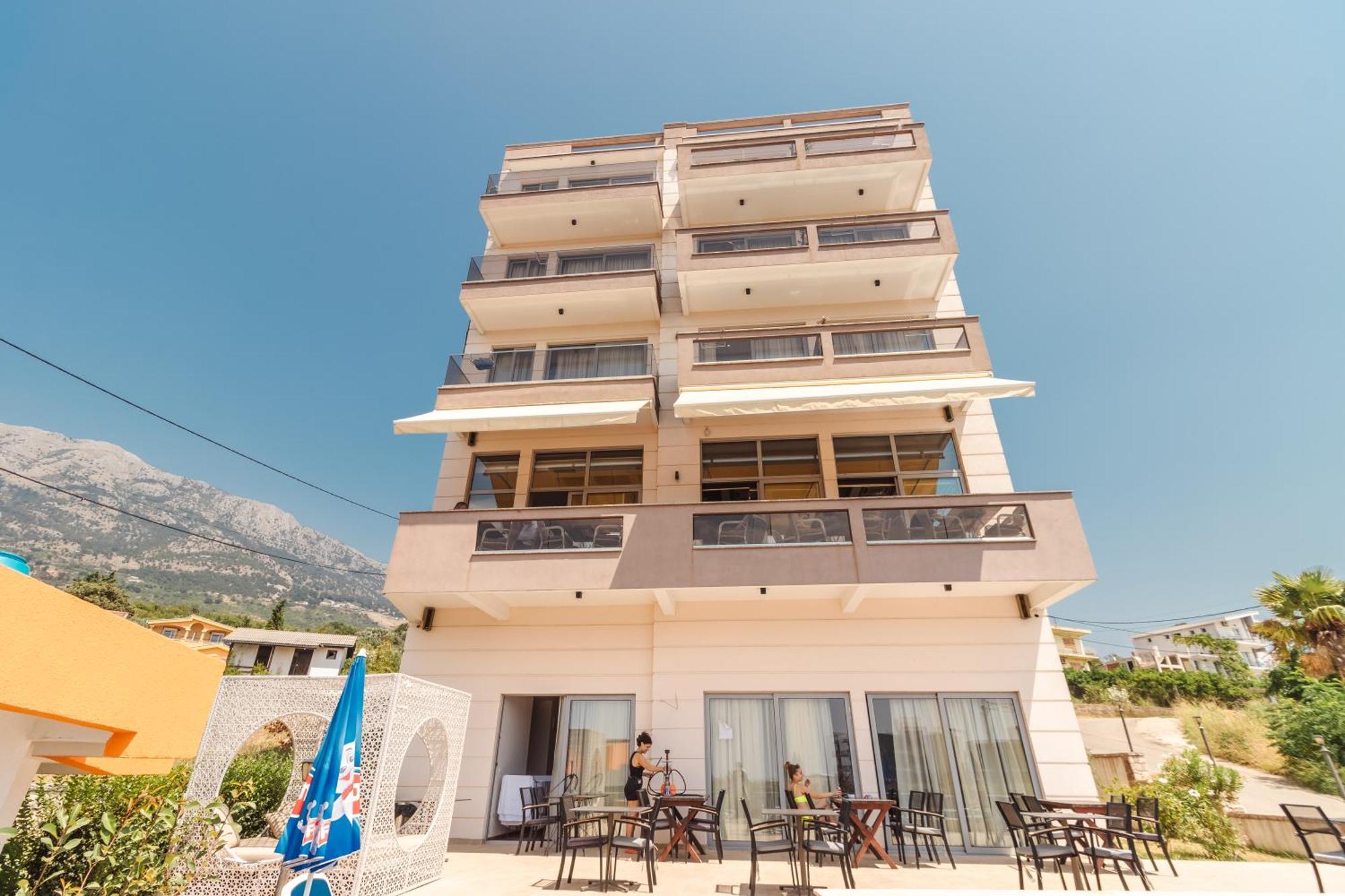 Lux Hotel M Dobra Voda Kültér fotó